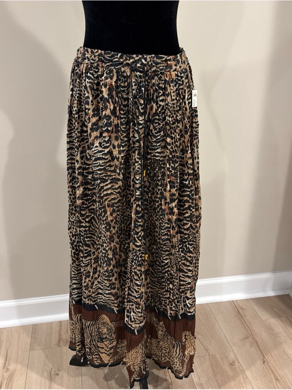 Vintage Zero Zero animal print pleated skirt